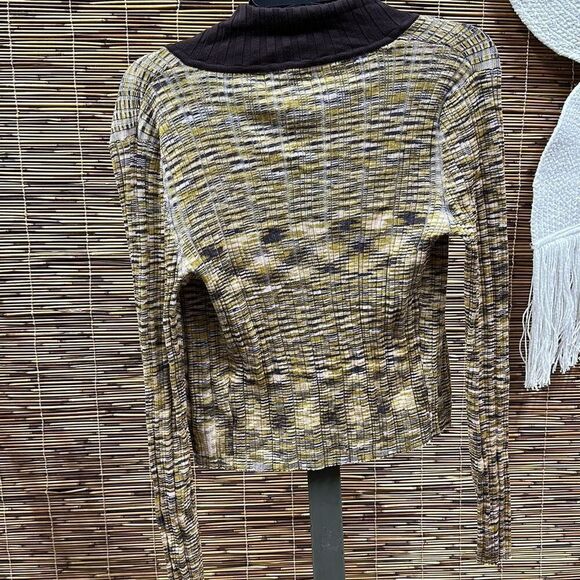 Hooked up by Iot Juniors' Space-Dyed Sweater - Yellow - Picture 3 of 3
